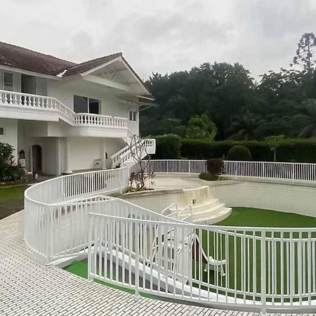 Reddoorz Plus @ Megamendung Puncak 2 Μπογκόρ Εξωτερικό φωτογραφία