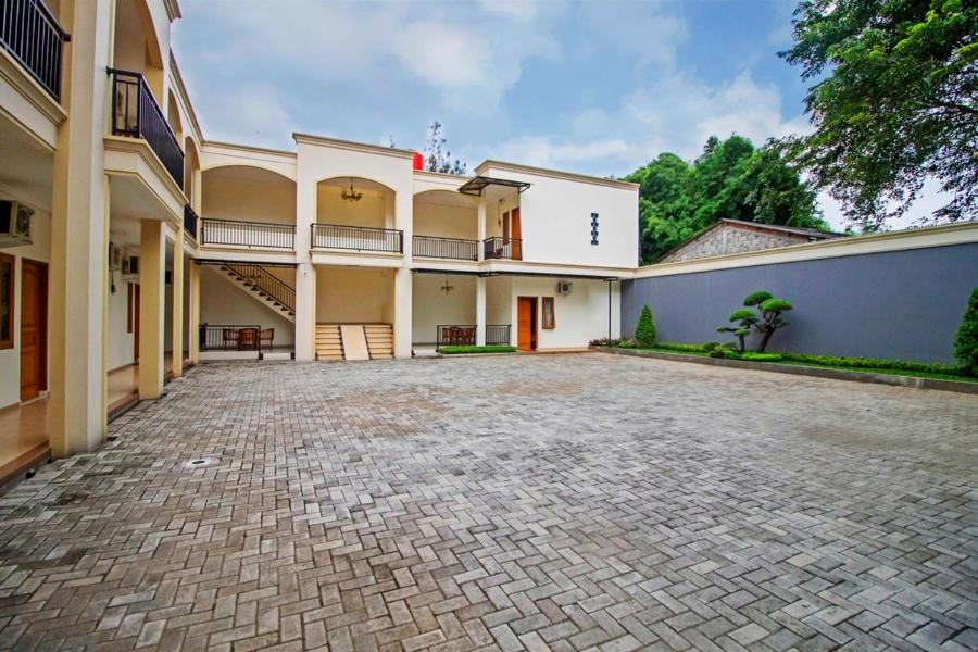 Reddoorz Plus @ Megamendung Puncak 2 Μπογκόρ Εξωτερικό φωτογραφία